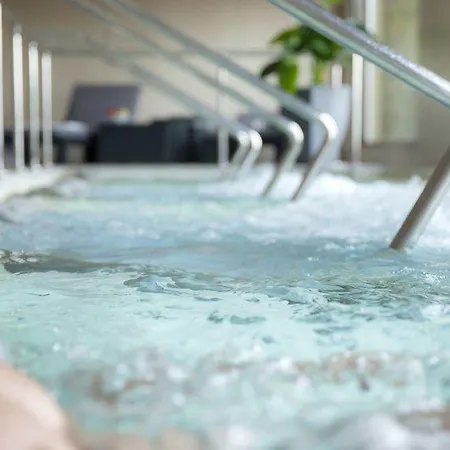 Hotel Confluent Health
