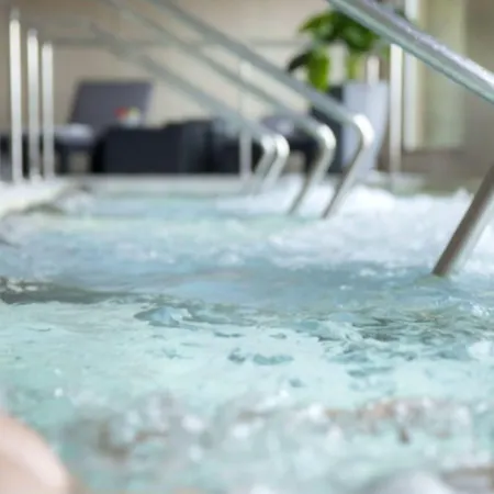 Hotel Confluent Health