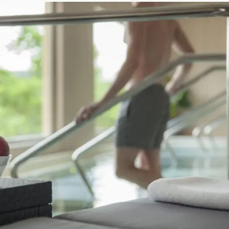 Hotel Confluent Health