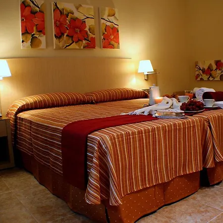 Hotel Confluent Health
